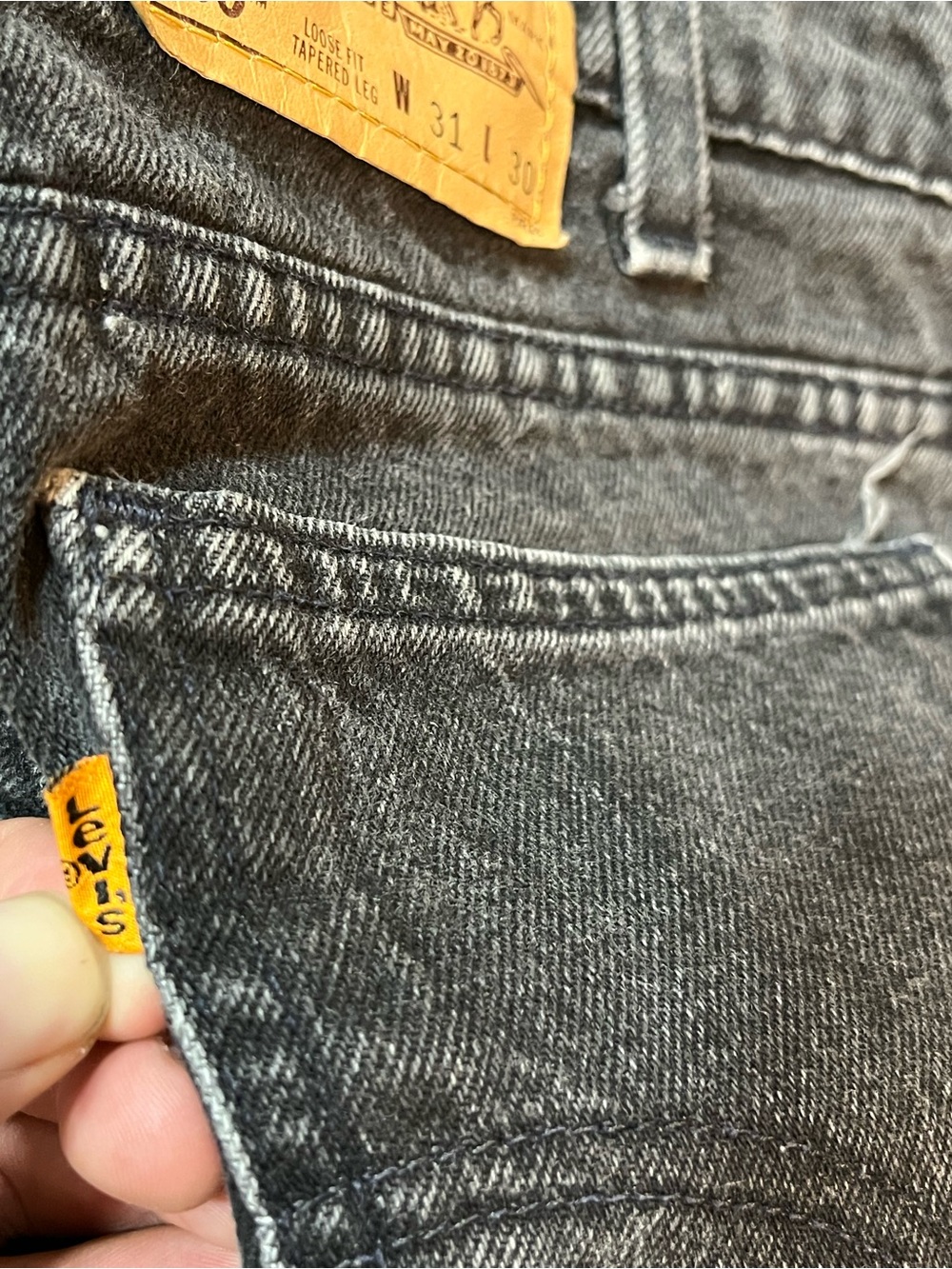 Vintage Levi’s 560 Mens Orange Tab Loose Fit Tapered Leg Jeans Made In USA 29x30 - Picture 4 of 9